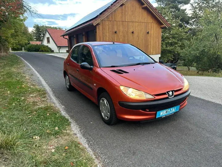 Peugeot 206 2001 photo 3