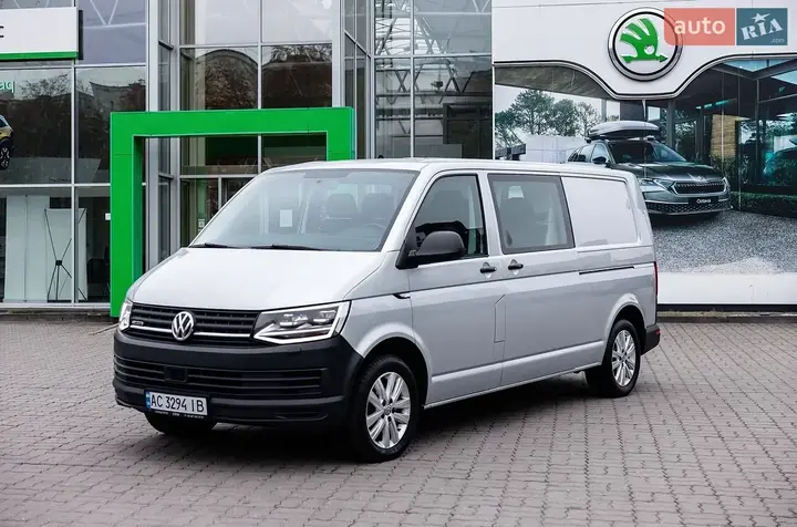 Volkswagen Transporter 2019 photo 2