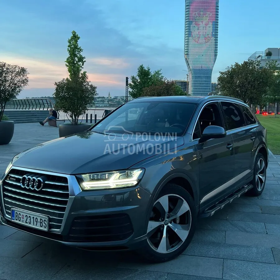 Audi Q7