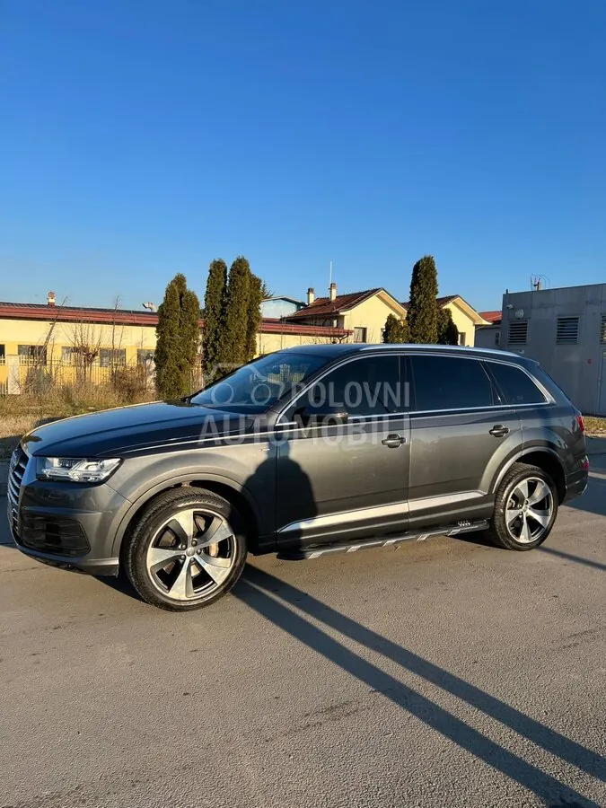 Audi Q7 2017 photo 5