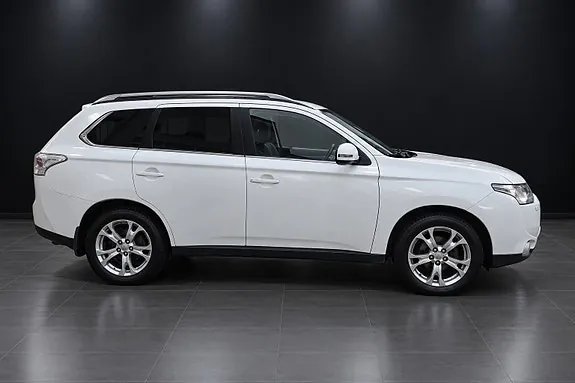 Mitsubishi Outlander 2013 photo 4