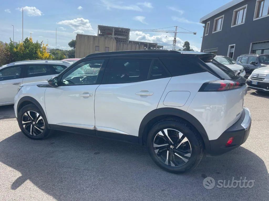 Peugeot 2008 2020 photo 2
