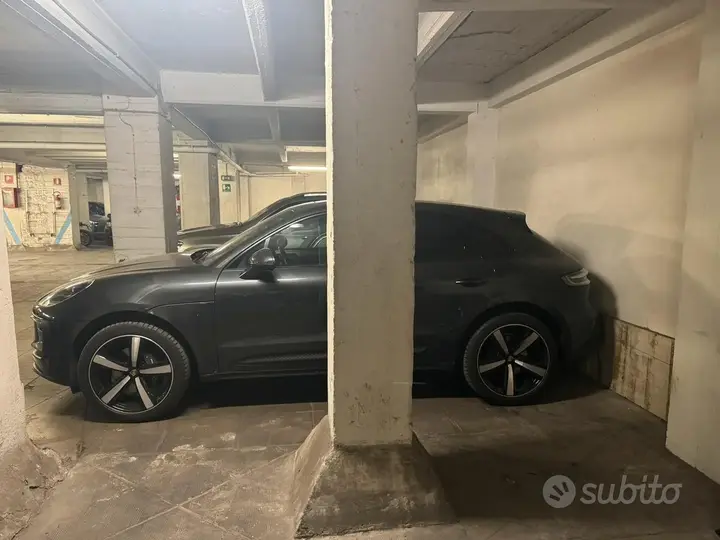 Porsche Macan 2022 photo 2