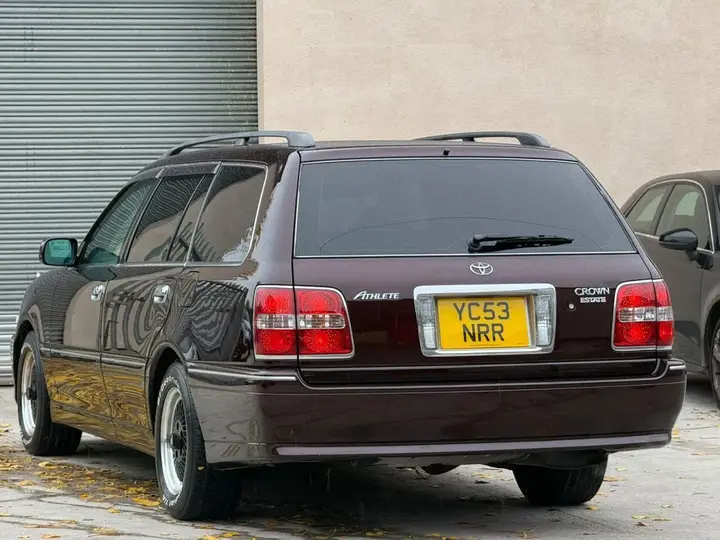 Toyota Crown 2004 photo 5