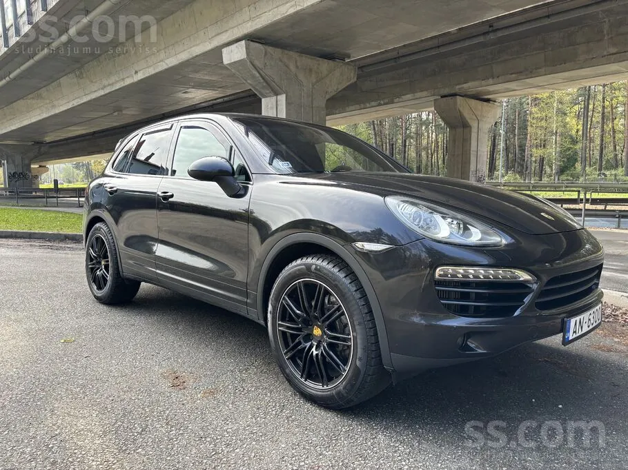Porsche Cayenne 2011 photo 4