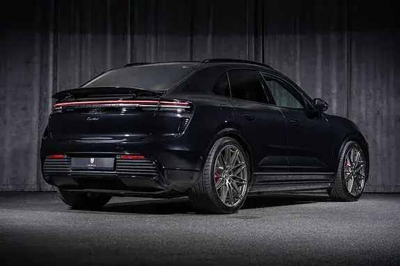 Porsche Macan 2025 photo 3