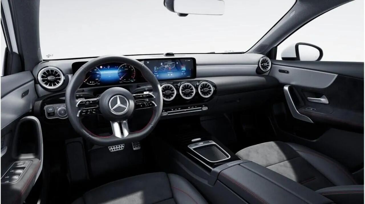 Mercedes-Benz A-Class photo 5
