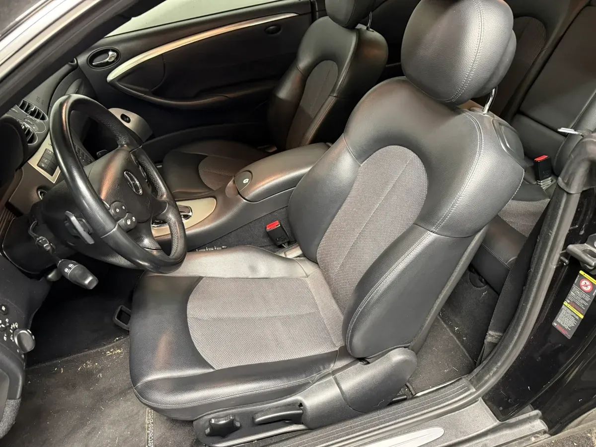 Mercedes-Benz Clk-Class 2007 photo 2