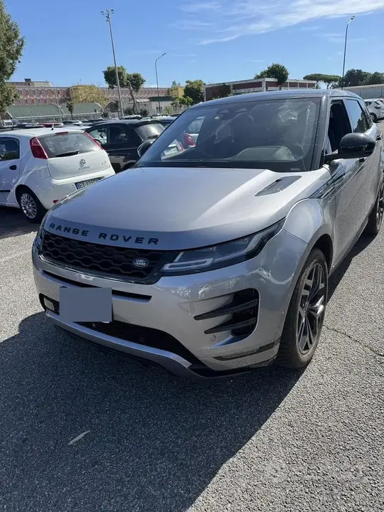 Land Rover Evoque 2021 photo 4