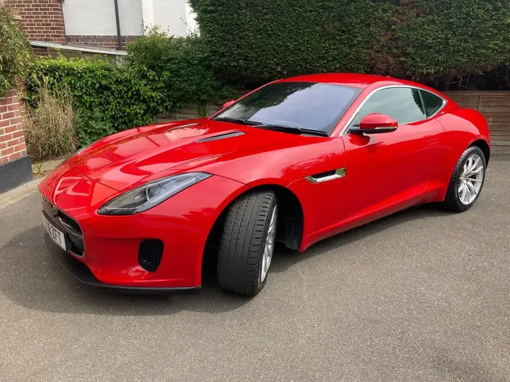 Jaguar F-Type 2018 photo 3