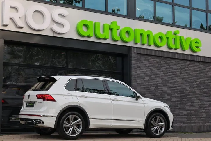 Volkswagen Tiguan 2024 photo 2