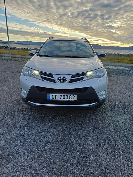 Toyota Rav4 2013 photo 2