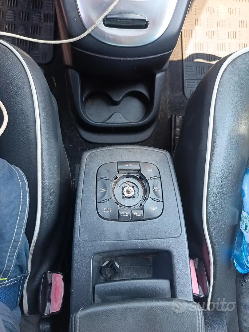 Renault Scenic 2013 photo 5