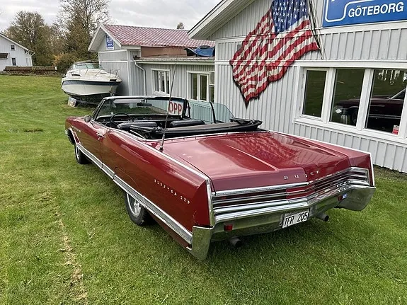 Buick Electra 225 1965 photo 3