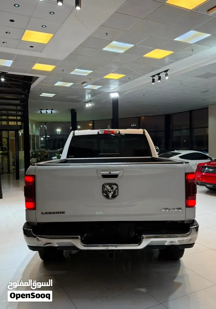 Dodge Ram Laramie 2020 photo 3