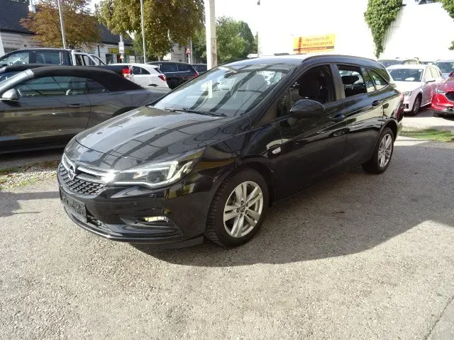 Opel Astra 2018 photo 2