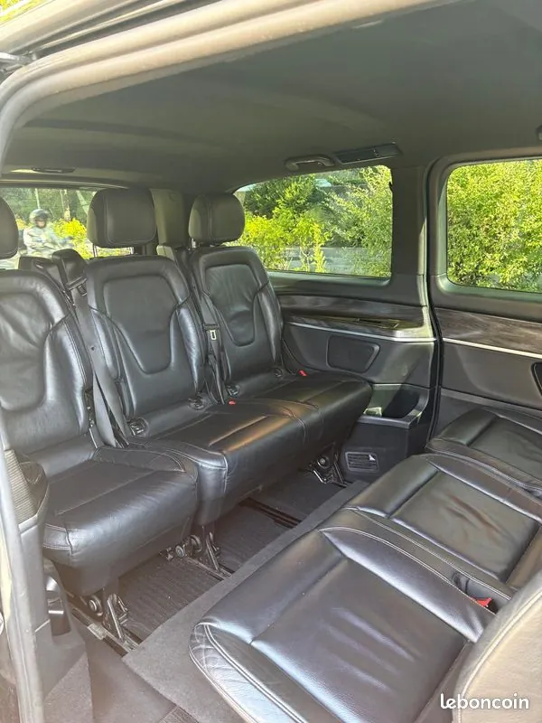 Mercedes-Benz V-Class 2020 photo 2