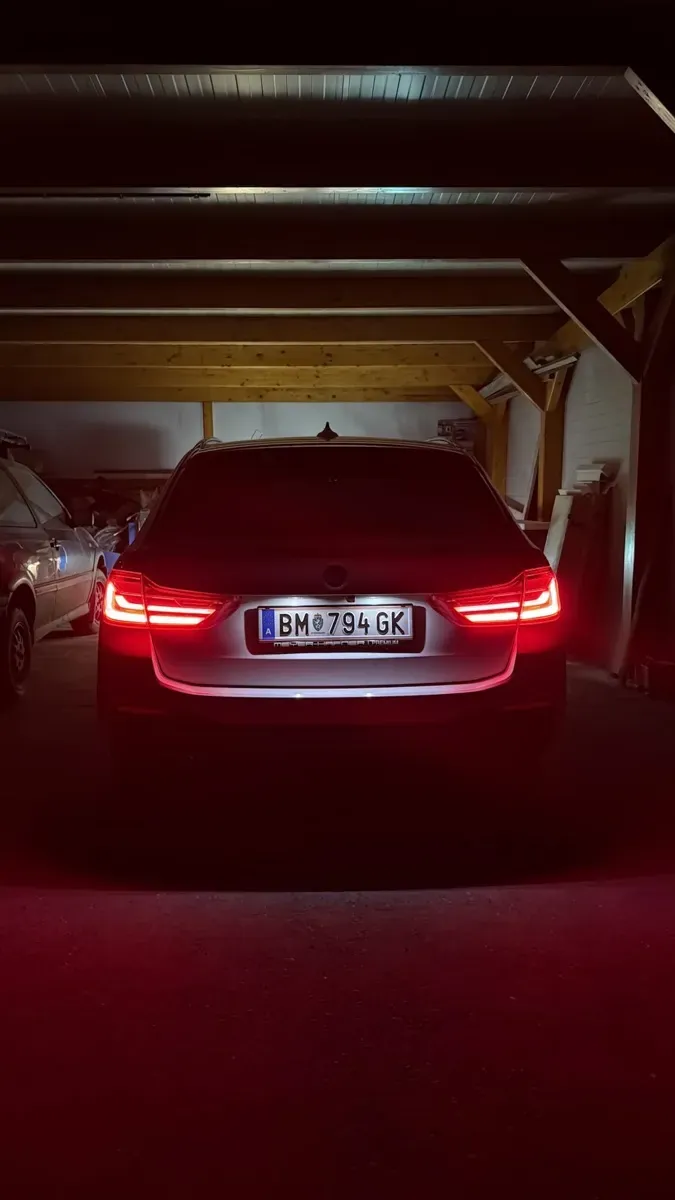 BMW 5 Series 2018 photo 2