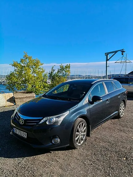 Toyota Avensis 2014 photo 5