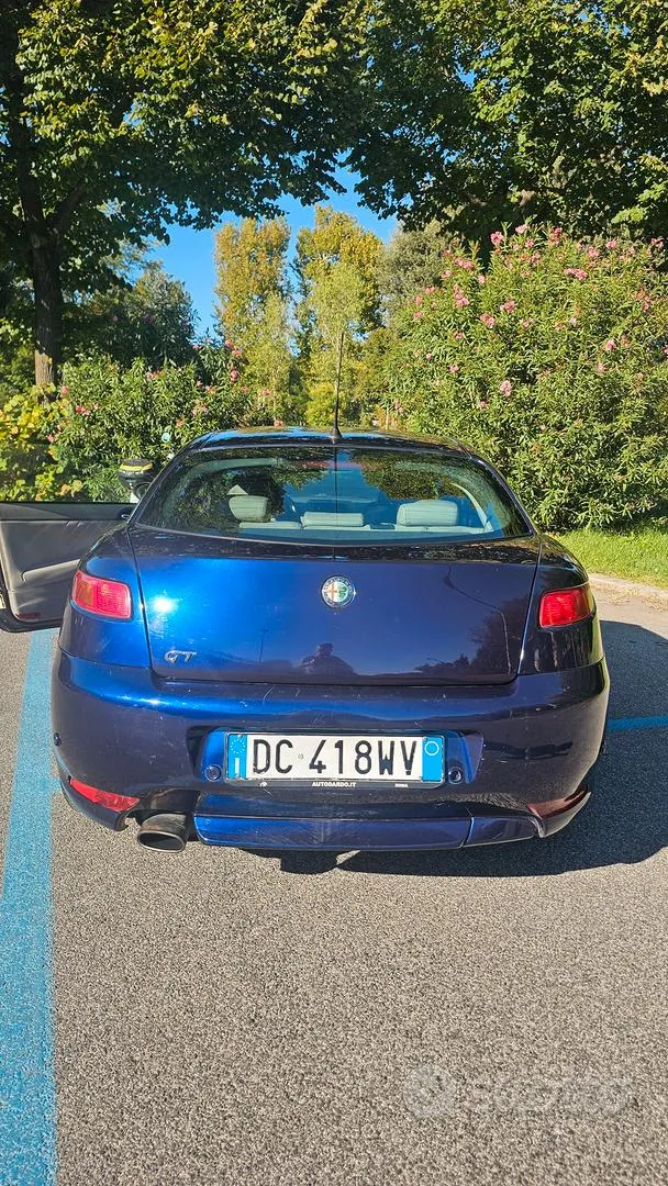 Alfa Romeo Gt 2006 photo 3