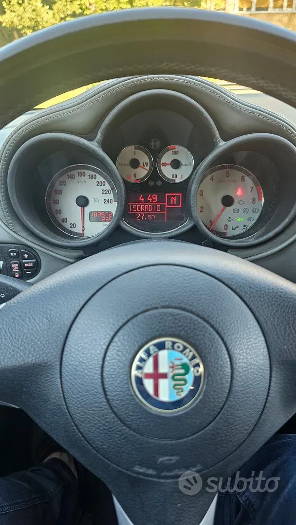 Alfa Romeo Gt 2006 photo 5