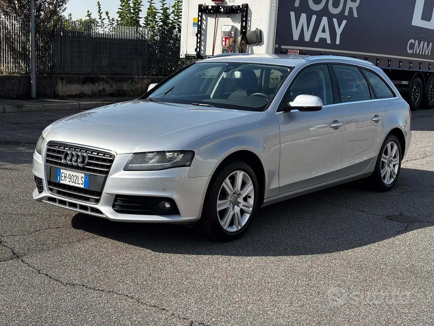 Audi A4 Avant 2011 photo 3
