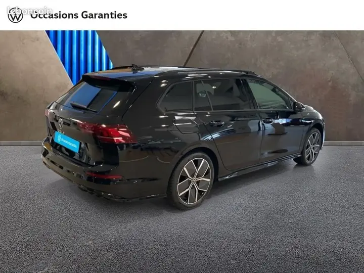 Volkswagen Golf 2026 photo 2