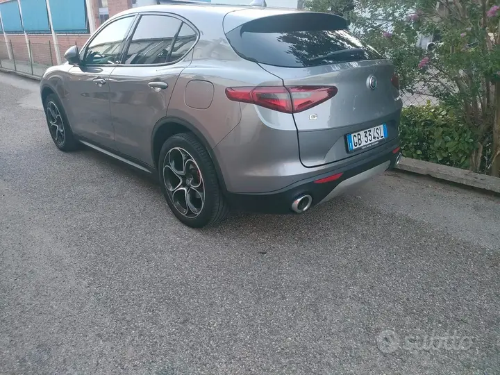 Alfa Romeo Stelvio 2020 photo 2