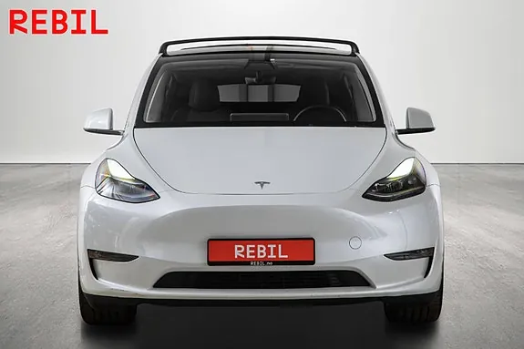 Tesla Model Y 2023 photo 3