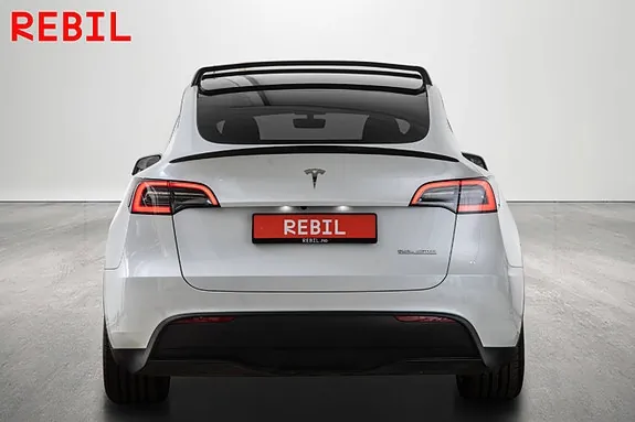 Tesla Model Y 2023 photo 5