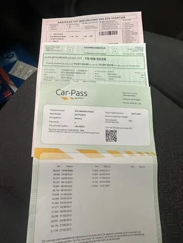 Fiat Punto 2004 photo 2