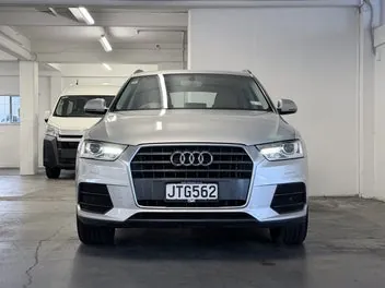 Audi Q3 2016 photo 5
