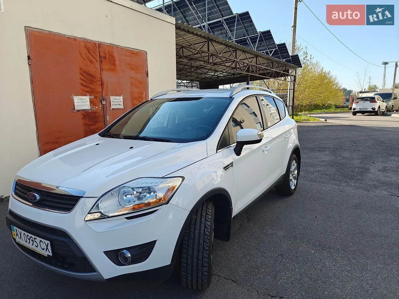 Ford Kuga 2012 photo 2