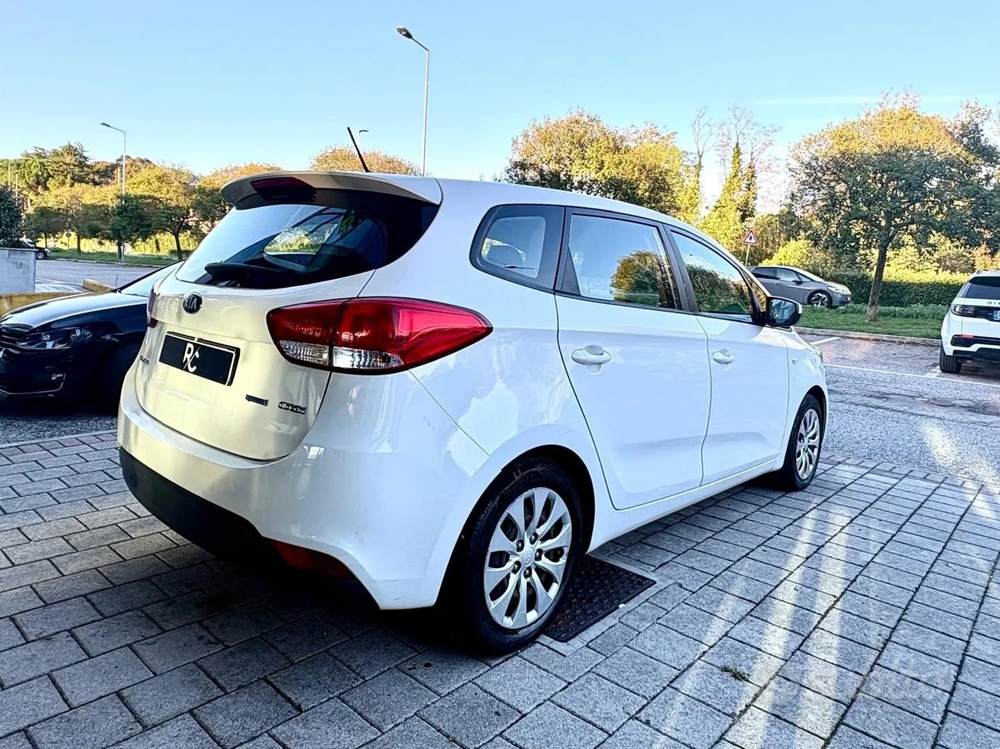 Kia Carens 2014 photo 5
