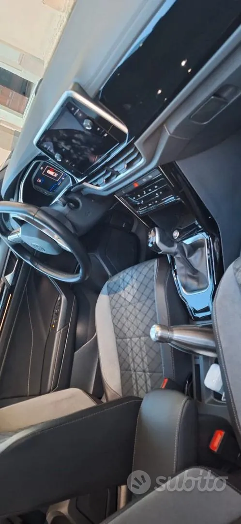 Volkswagen T-Roc 2024 photo 5