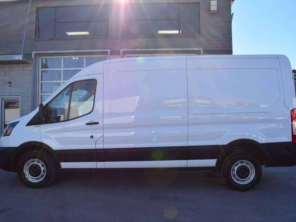 Ford Transit 2024 photo 4