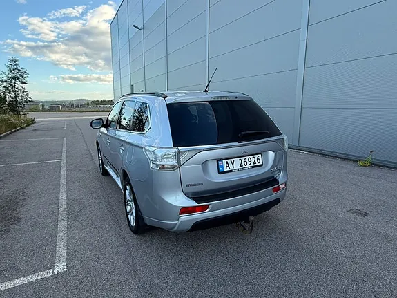 Mitsubishi Outlander 2014 photo 4