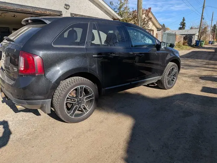 Ford Edge 2014 photo 4