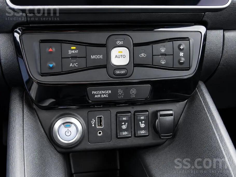 Nissan Leaf 2020 photo 4