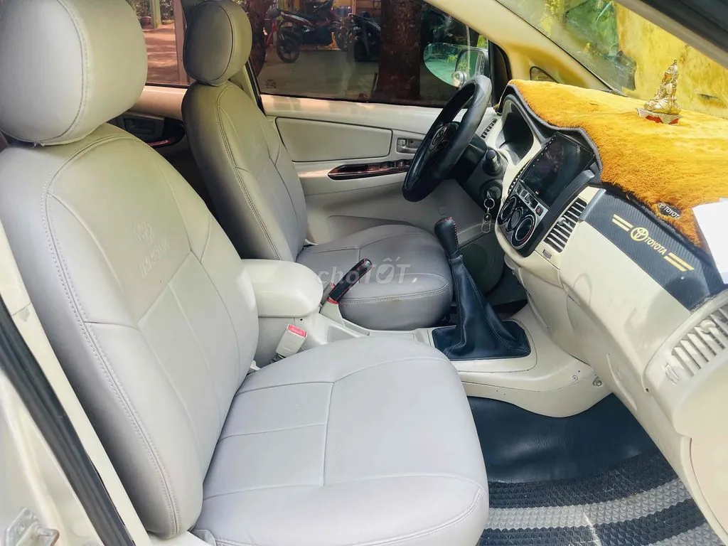 Toyota Innova 2008 photo 4