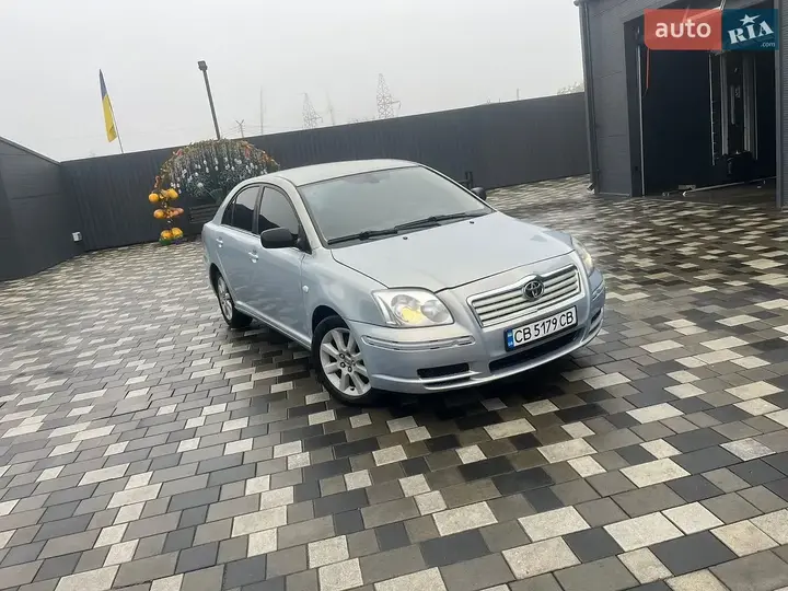 Toyota Avensis 2003 photo 5