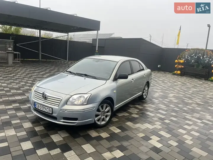 Toyota Avensis 2003 photo 2