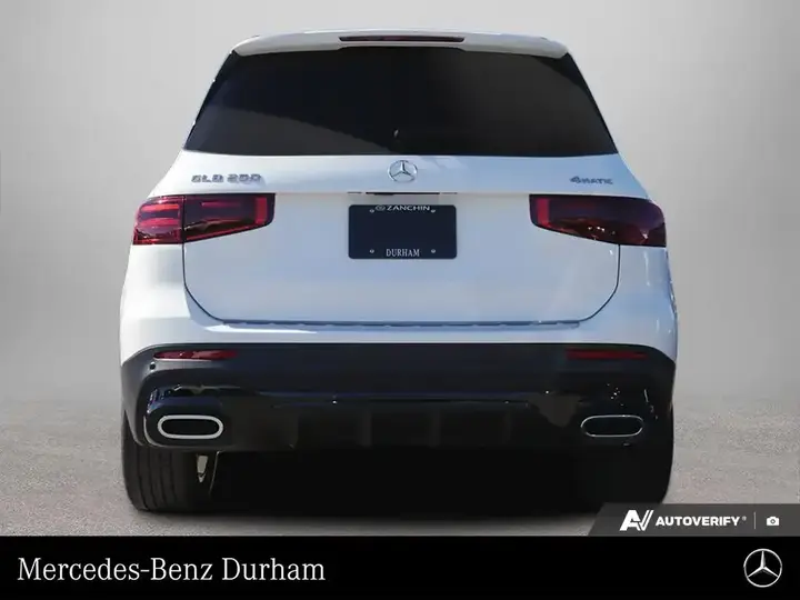 Mercedes-Benz Glb 2026 photo 5