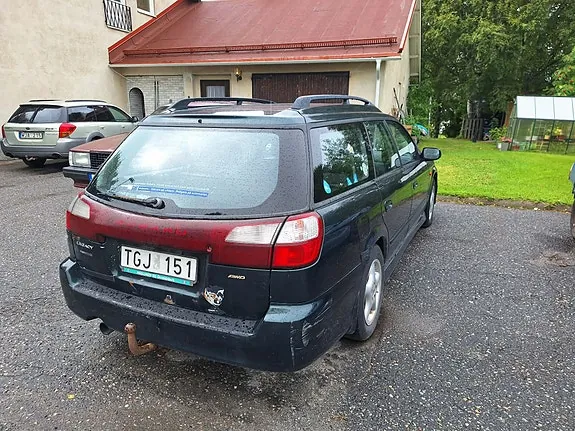 Subaru Legacy 2002 photo 3
