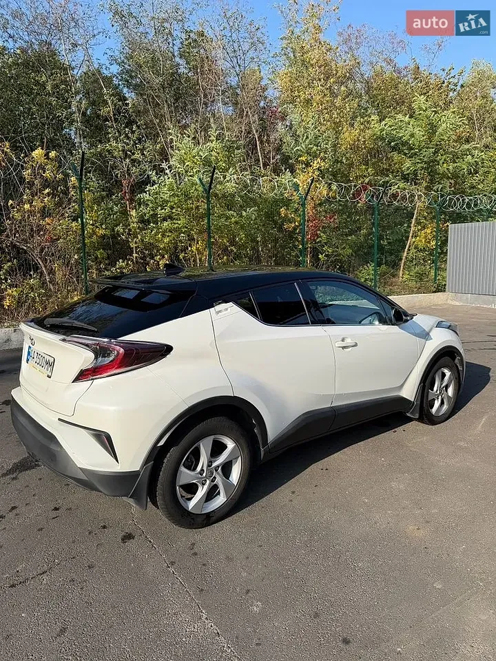Toyota C-Hr 2018 photo 5