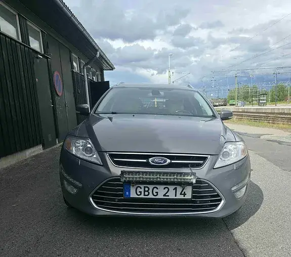 Ford Mondeo 2014 photo 2