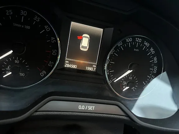 Skoda Octavia 2014 photo 5