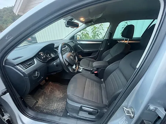 Skoda Octavia 2014 photo 4