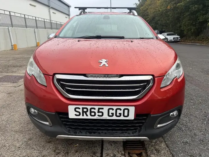 Peugeot 2008 2015 photo 2