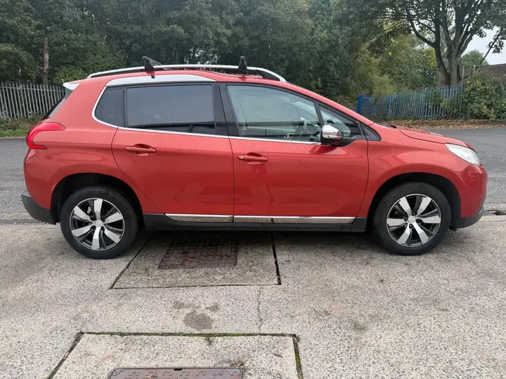 Peugeot 2008 2015 photo 3